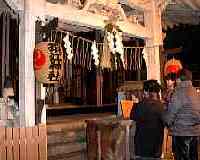猿江神社祭殿にて